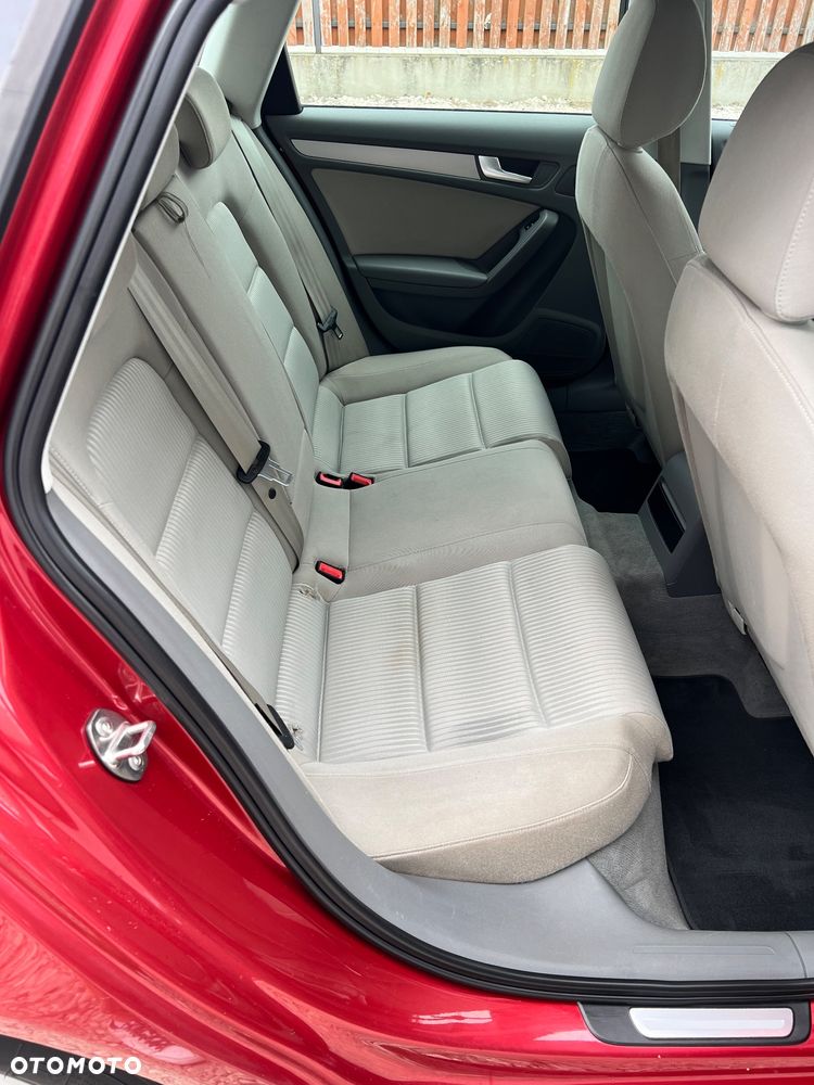 Audi A4 Avant 2.0 TFSI Attraction - 17