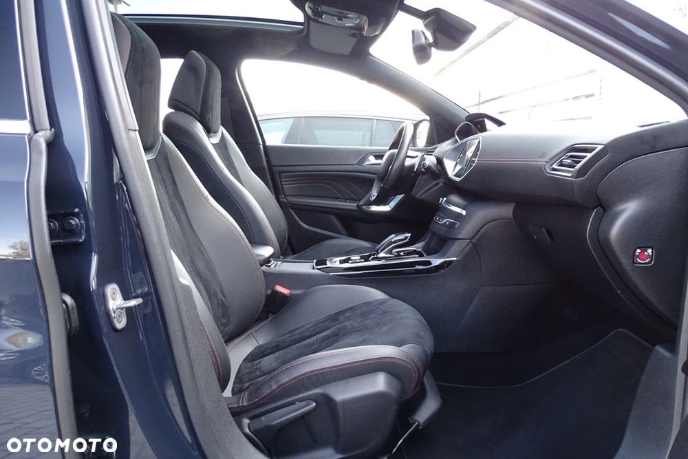 Peugeot 308 - 24