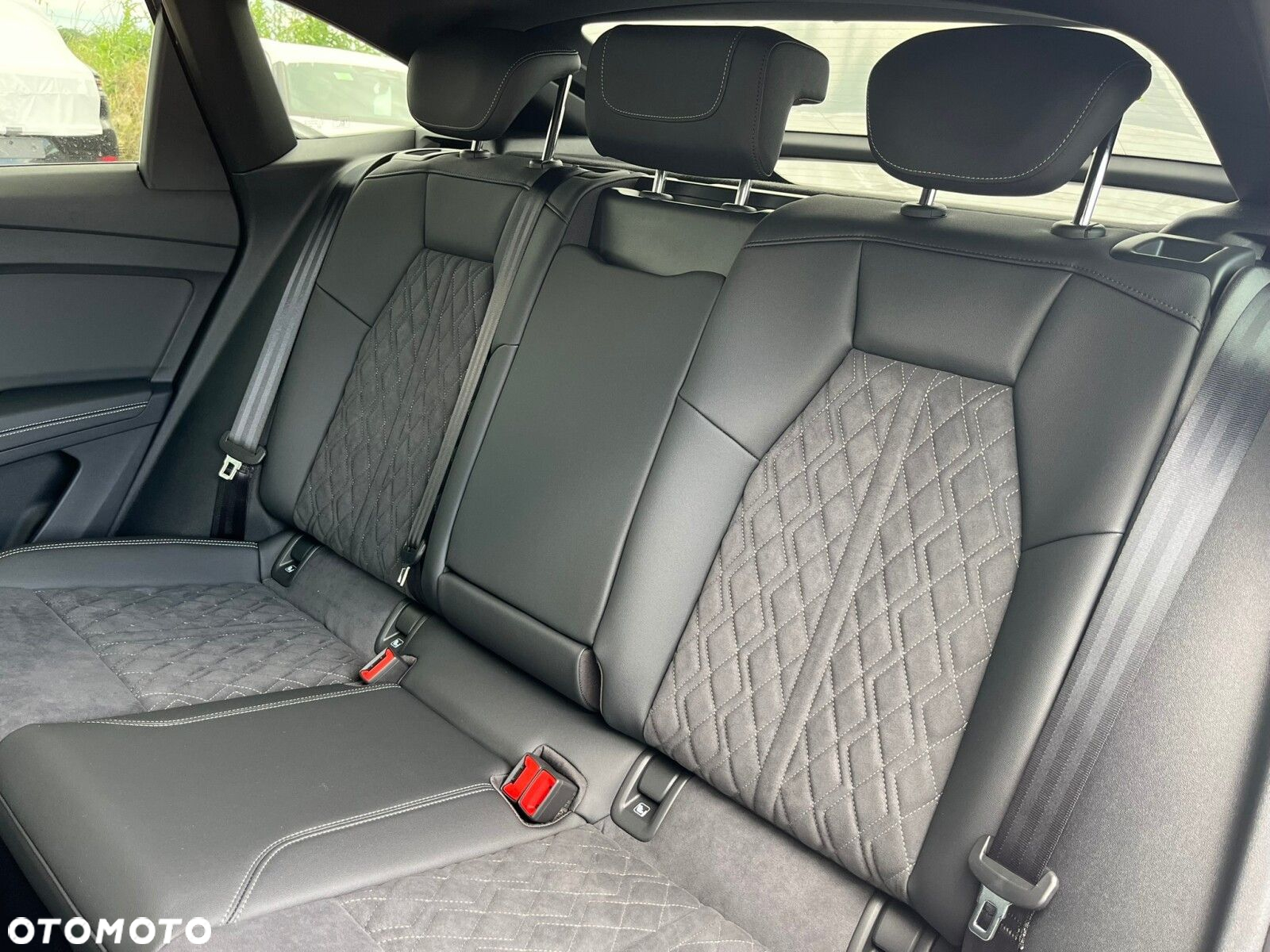 Audi Q4 Sportback e-tron - 11