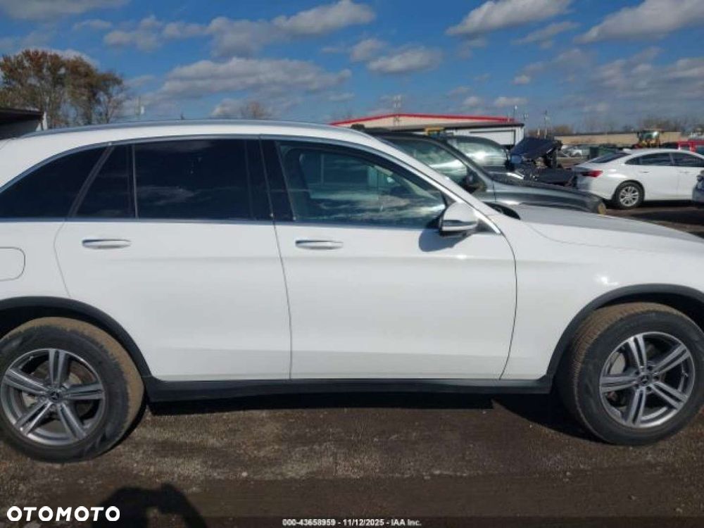 Mercedes-Benz GLC - 7