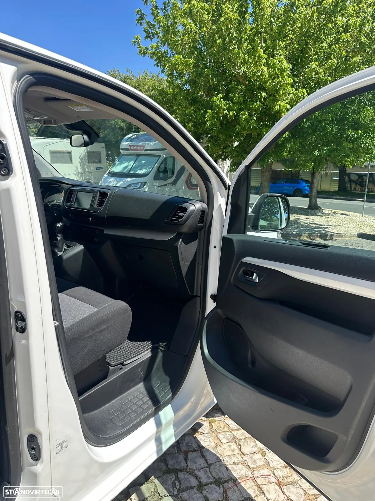 Peugeot Traveller 1.6 BlueHDi L2H1 Active Standard - 17