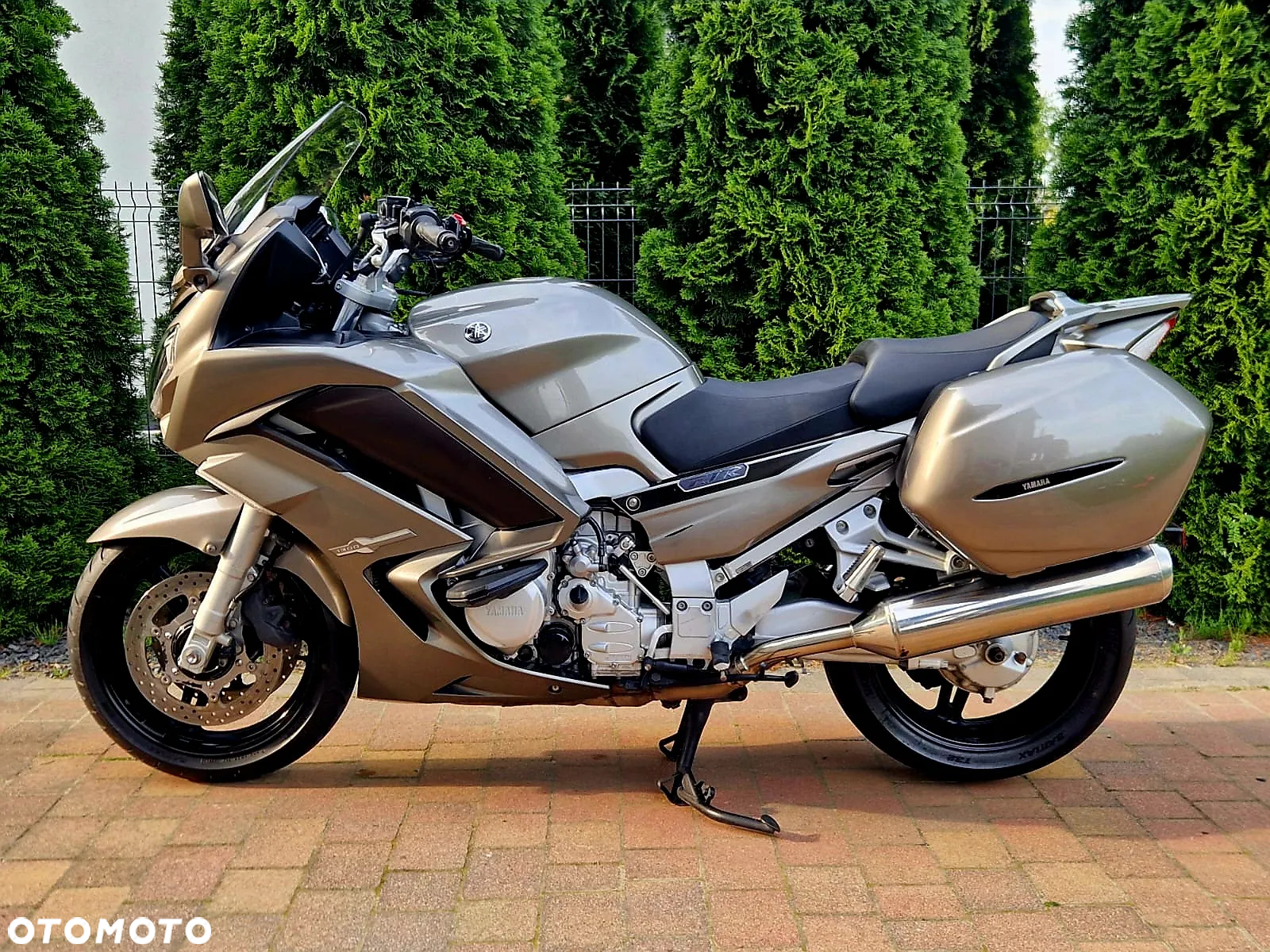 Yamaha FJR - 12