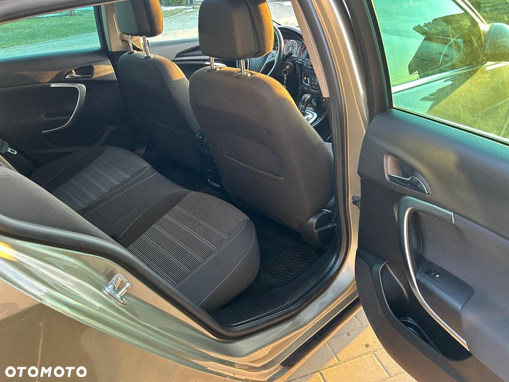 Opel Insignia - 14