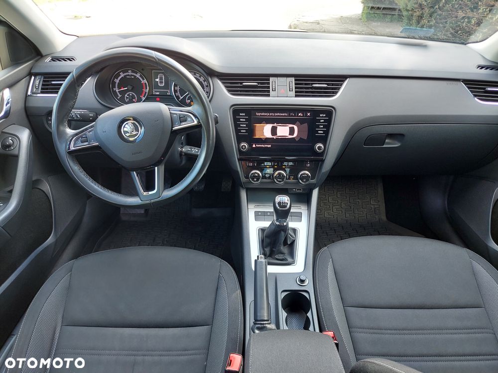 Skoda Octavia 1.5 TSI ACT Ambition - 10