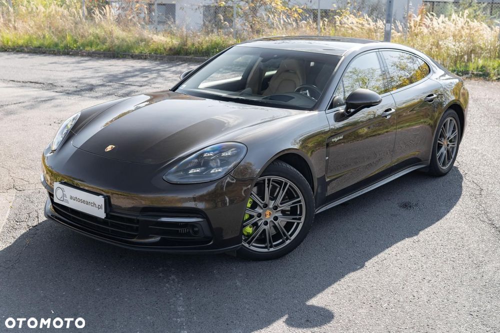 Porsche Panamera 4 E-Hybrid - 41