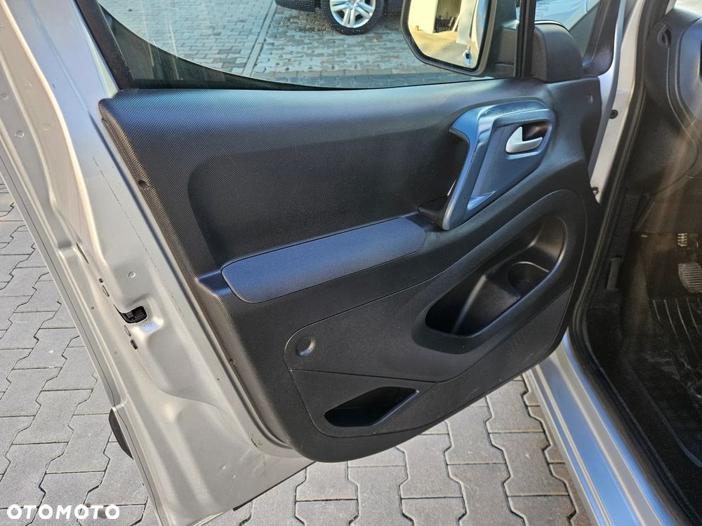 Peugeot Partner 1.6 HDI Oxygene - 11
