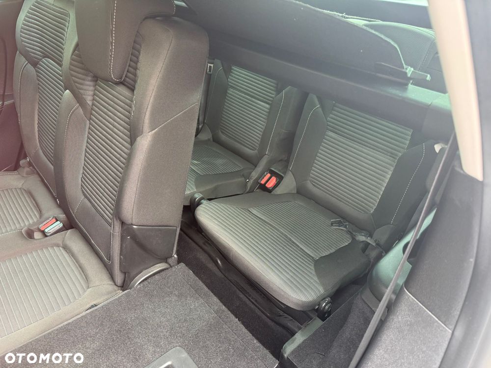 Renault Grand Scenic - 13
