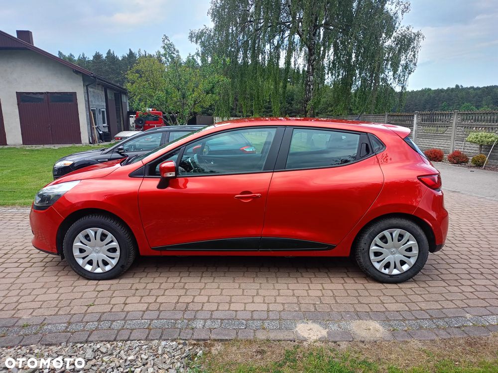 Renault Clio 1.2 16V 75 Expression - 9
