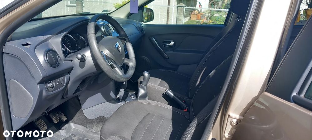 Dacia Sandero 1.0 TCe Laureate S&S - 5