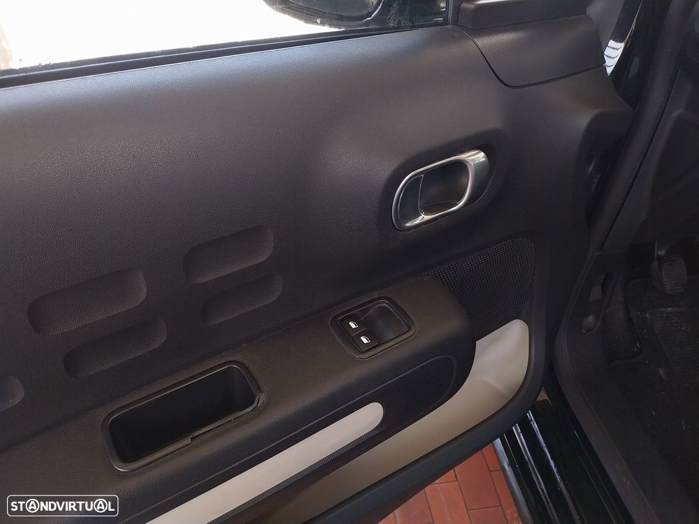 Citroën C3 1.2 PureTech Feel - 3