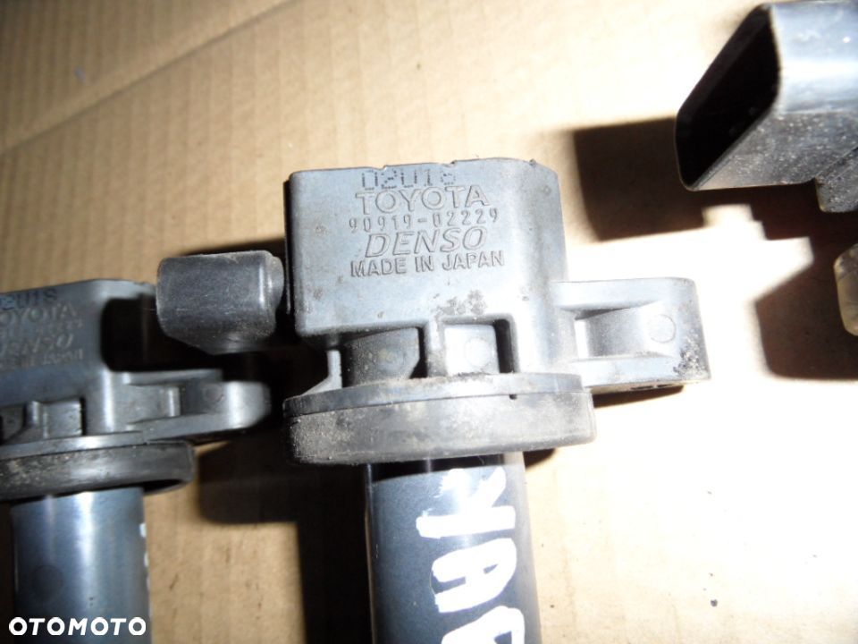 CEWKI CEWKA ZAPLONOWA YARIS 1.0 90919-02229 90080-19021 - 4