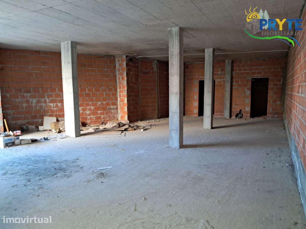 Loja comercial inserida no Centro da Vila da Sertã - Grande imagem: 4/7