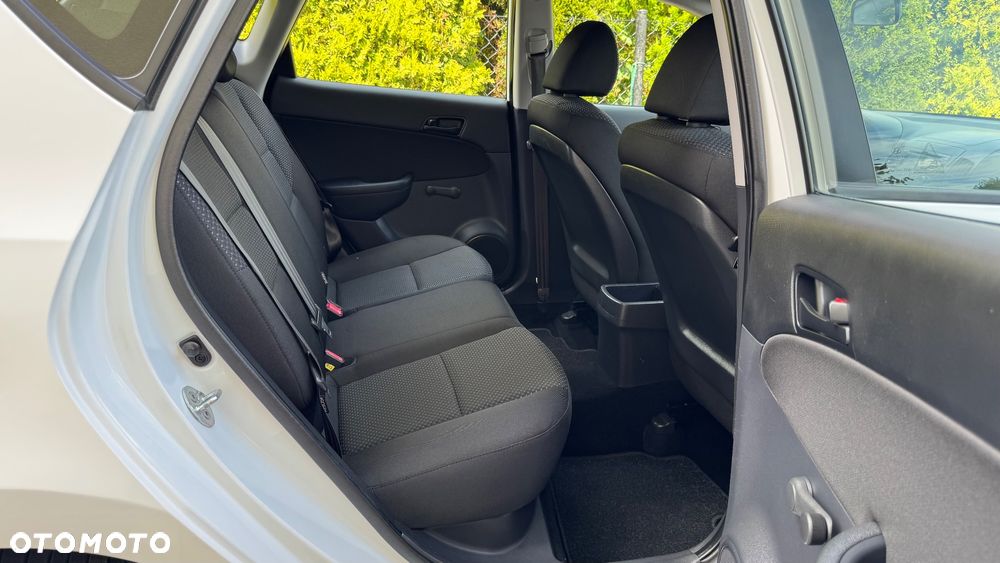 Hyundai i30 1.4 Intro Edition - 24