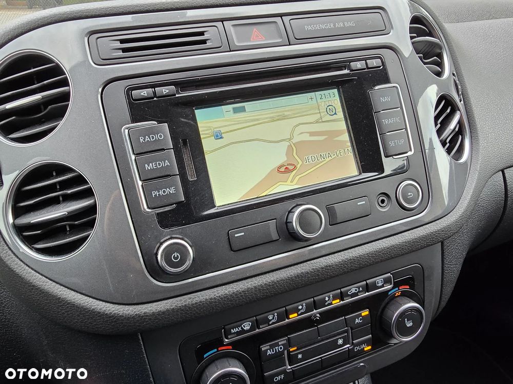 Volkswagen Tiguan 2.0 TDI DPF BlueMotion Technology Lounge Sport & Style - 14