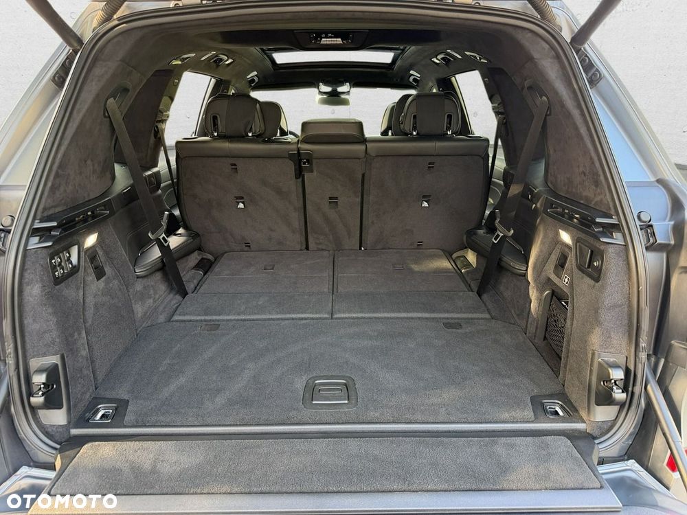 BMW X7 2023