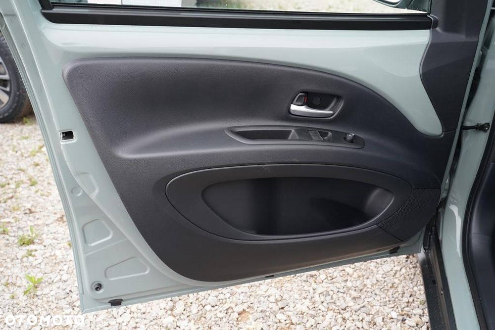 Toyota Aygo X 1.0 VVT-i Style - 10