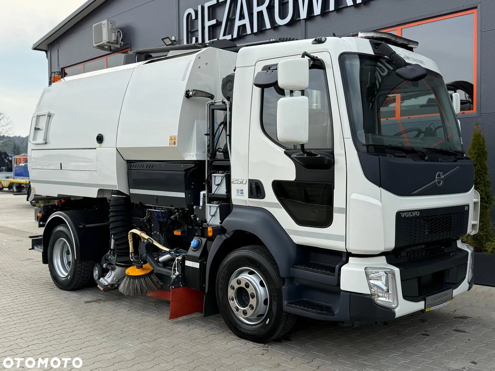 Volvo VOLVO FL 15.250 Euro 6 // zamiatarka dwustronna JOHNSTON VT652 - 8