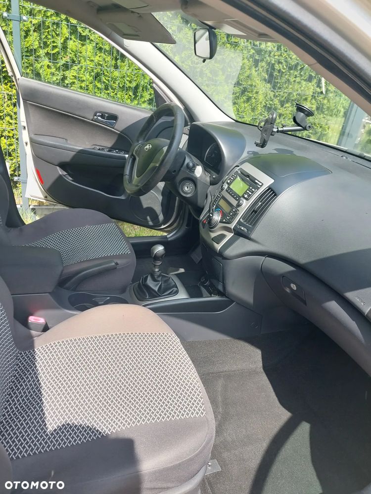 Hyundai i30 1.4 Comfort - 7