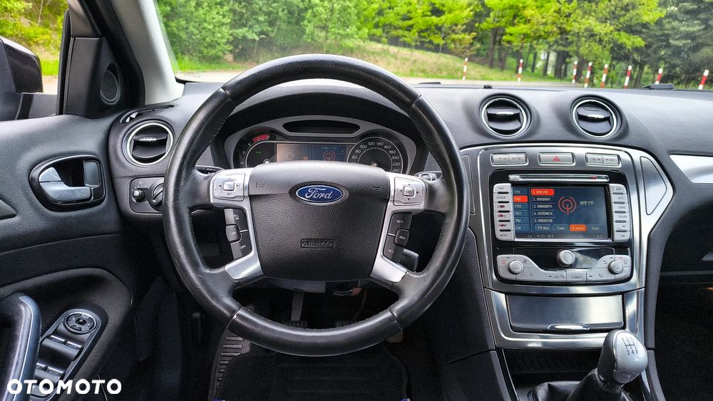 Ford Mondeo - 19