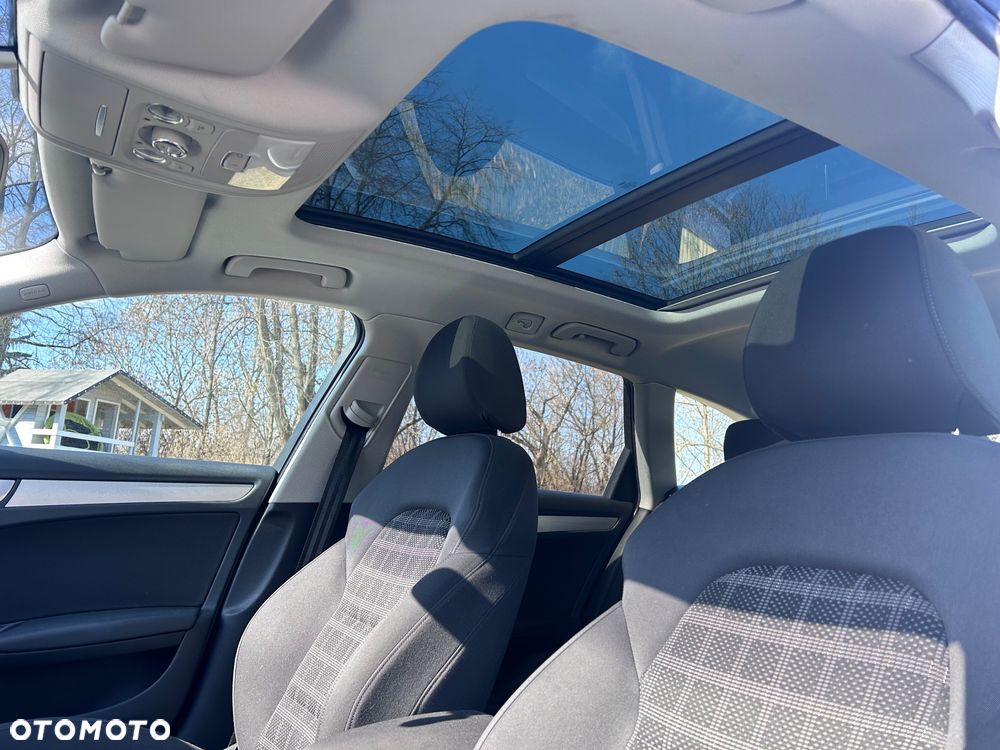 Audi A4 Avant 2.0 TDI DPF quattro S tronic Attraction - 12