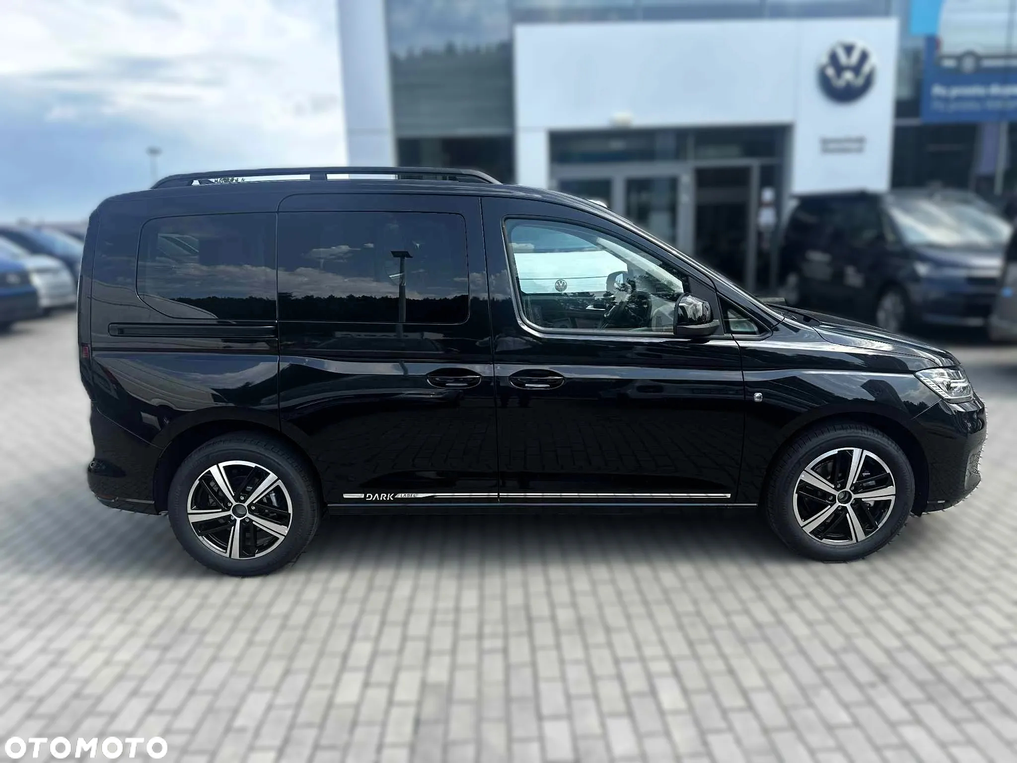 Volkswagen Caddy 2.0 TDI Dark Label DSG - 9