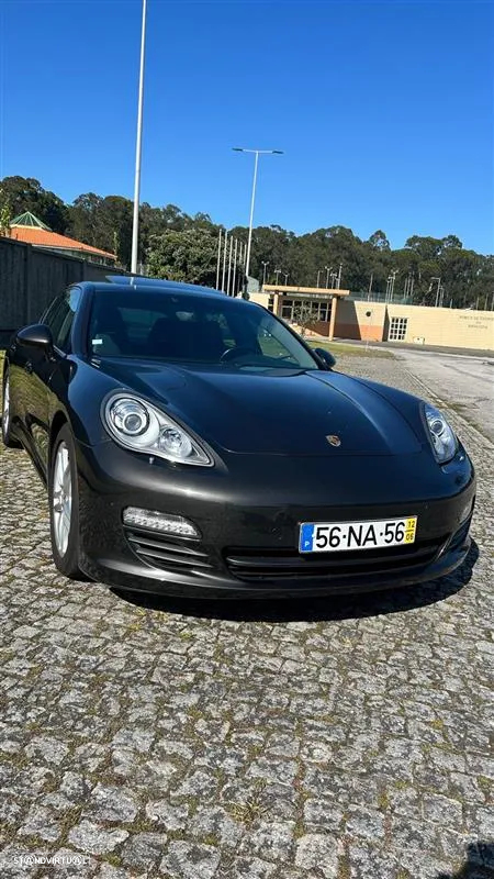 Porsche Panamera Platinum Edition - 2