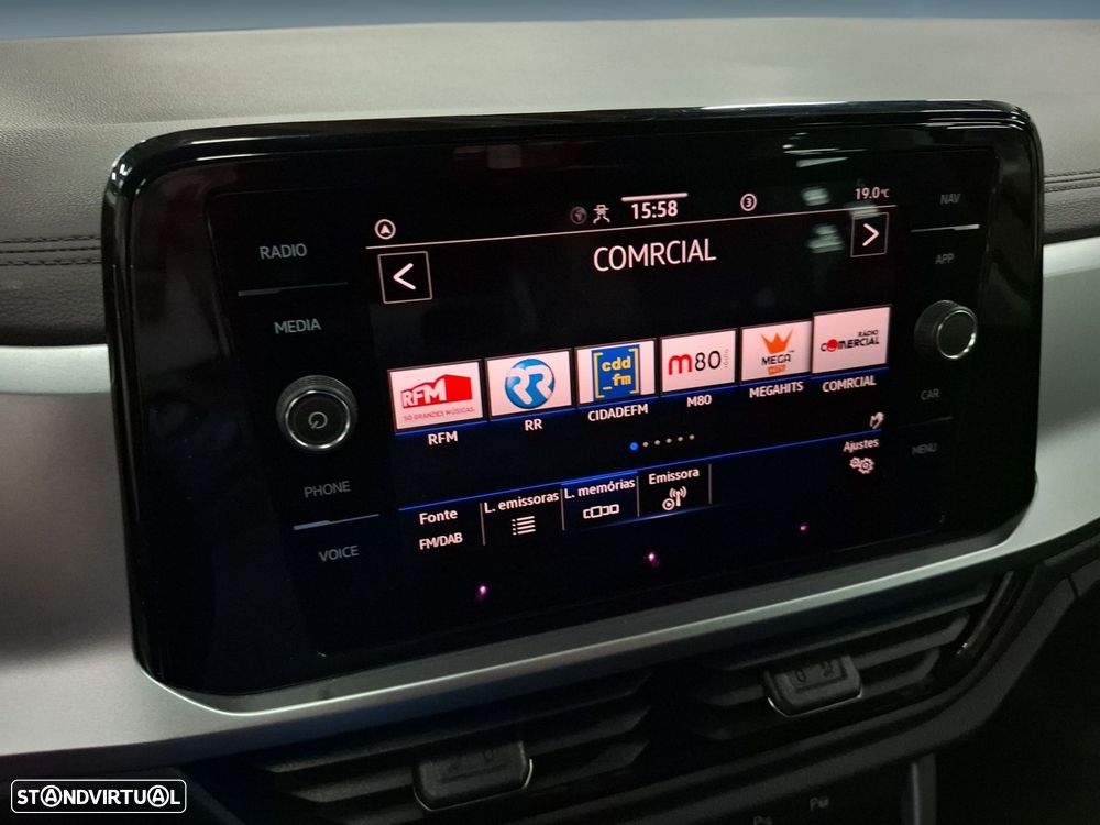 Volkswagen T-Roc 1.0 TSI Life — fotografia 19