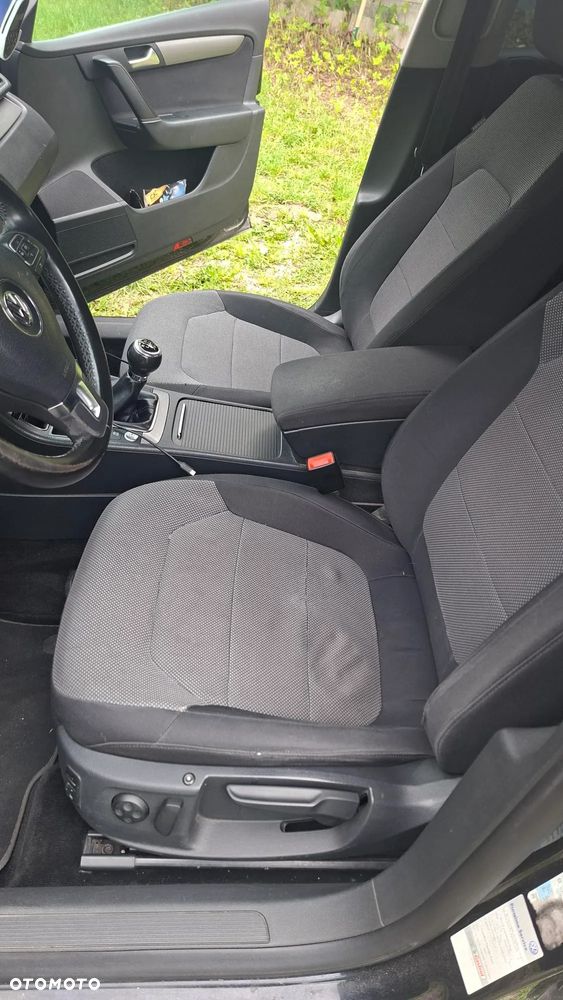 Volkswagen Passat 2.0 TDI DPF Comfortline - 11