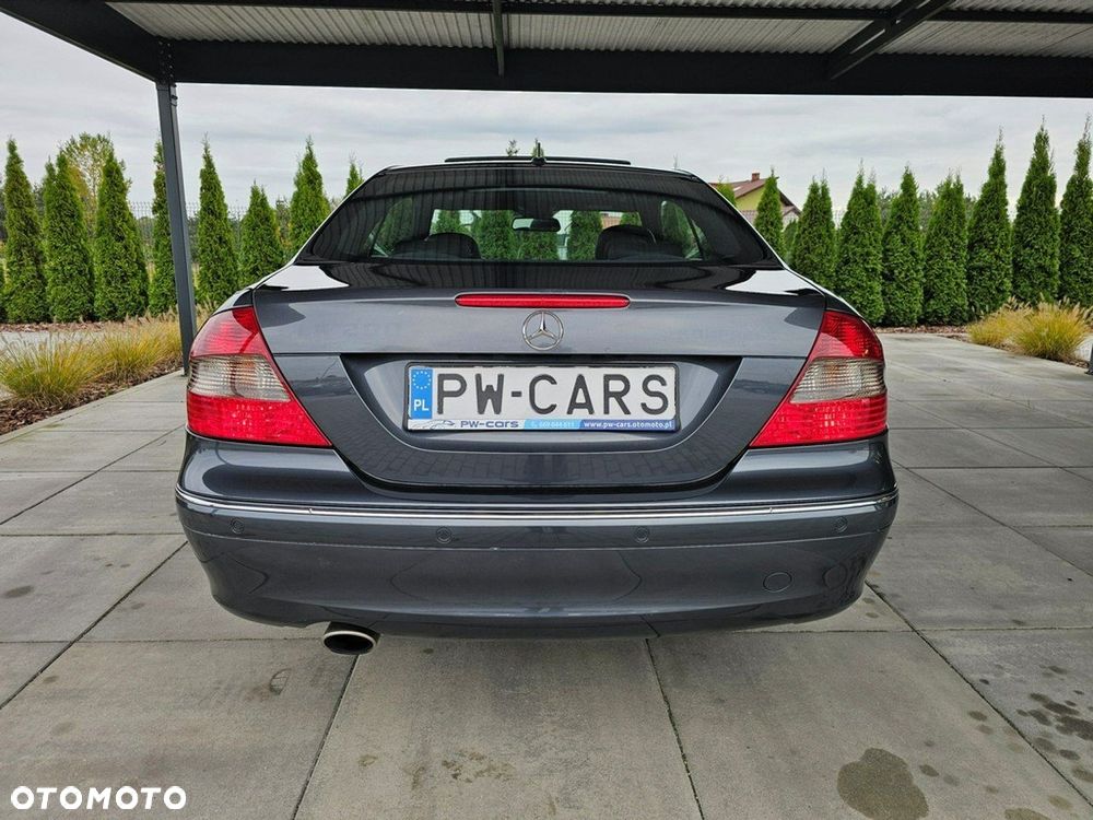 Mercedes-Benz CLK - 8