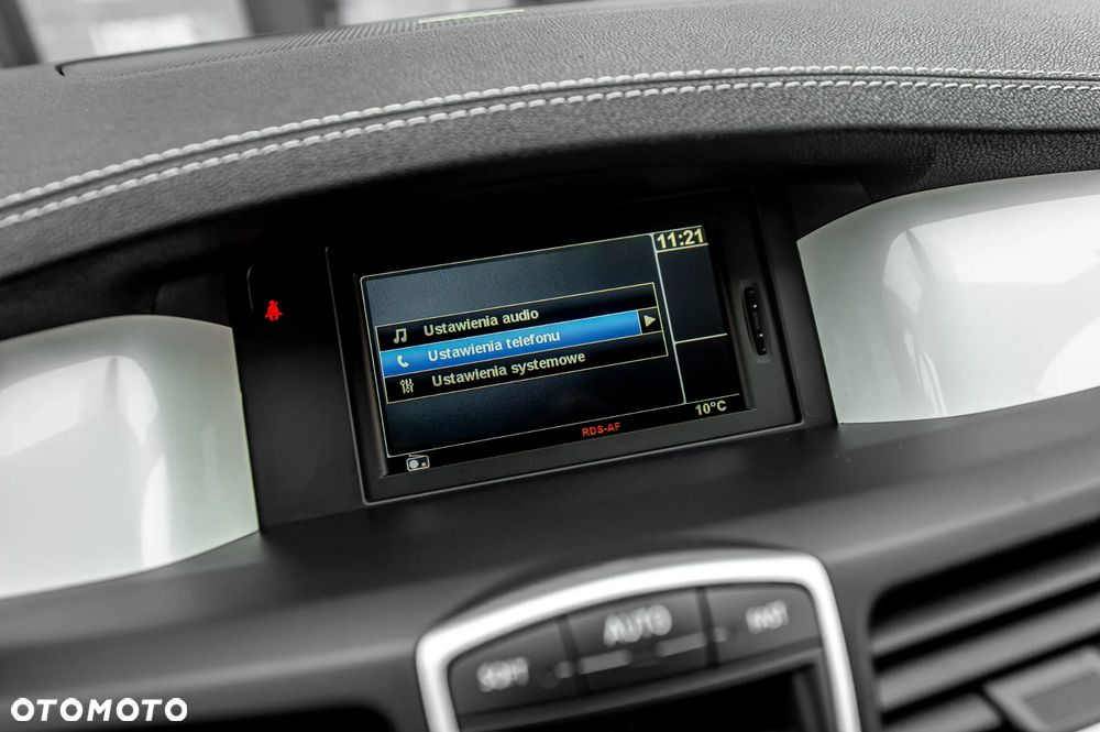 Renault Laguna TCe205 GT - 30