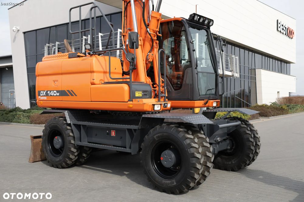 Doosan DX140W-3 - 2