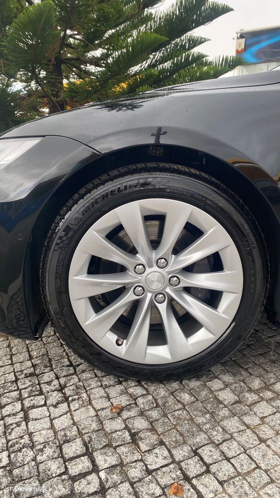 Tesla Model S 75D - 20