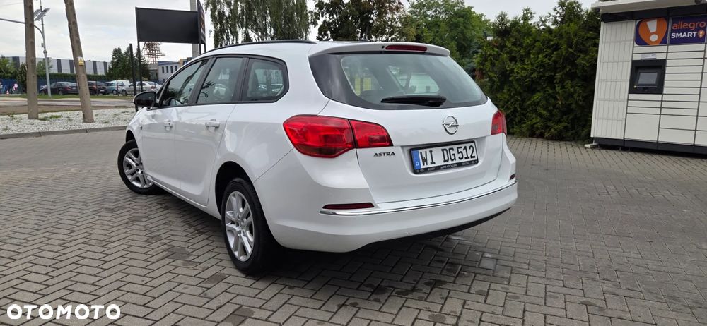 Opel Astra 1.6 Color Edition - 13