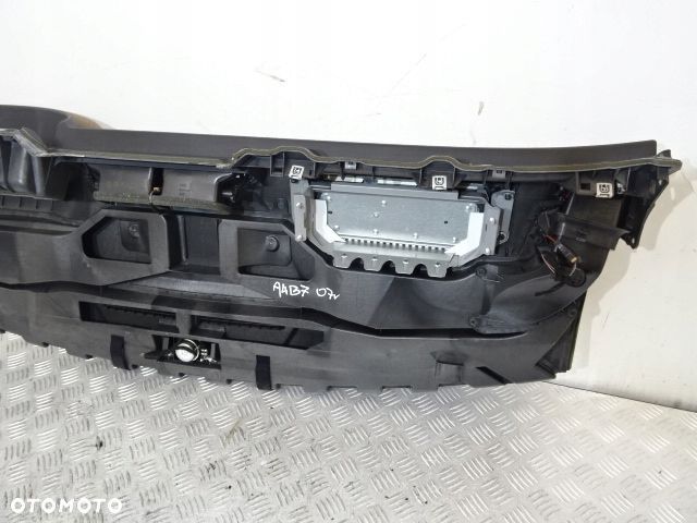 DESKA ROZDZIELCZA KONSOLA - AUDI A4 B7 EUROPA ORG - 6