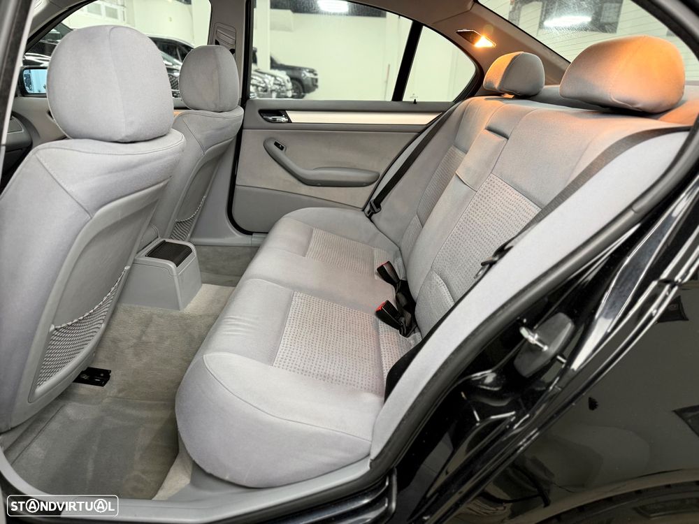 BMW 330 d Edition Sport - 17