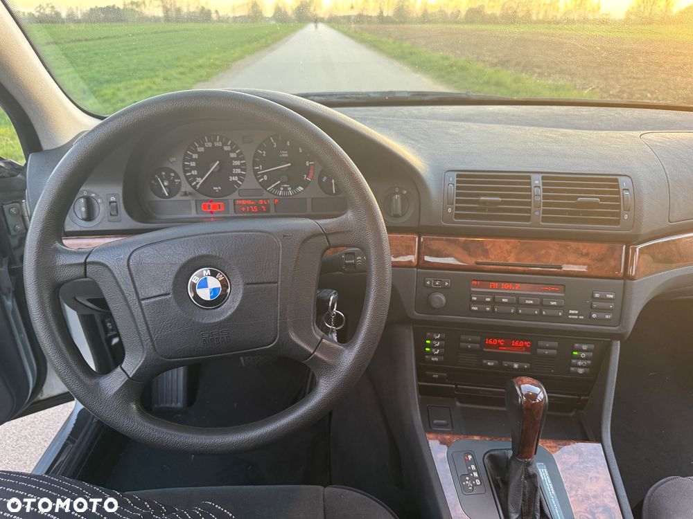 BMW Seria 5 - 19