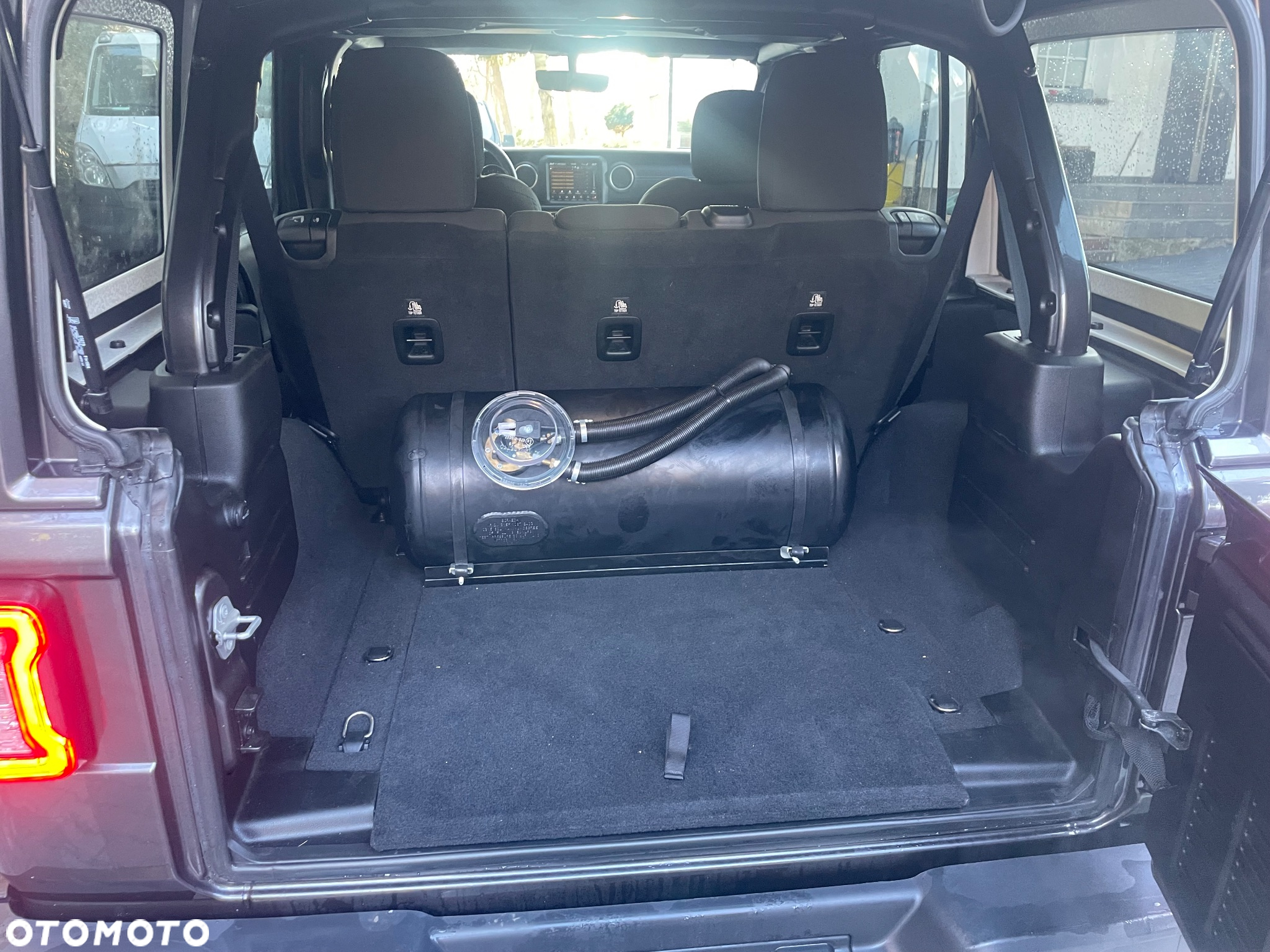 Jeep Wrangler - 7