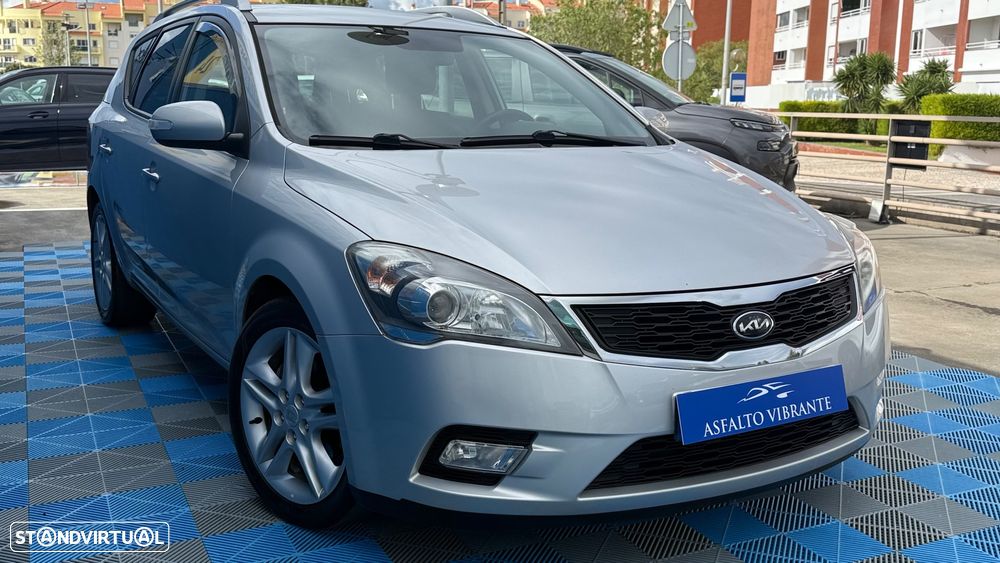 Kia Ceed SW 1.6 CRDi EX ISG - 2