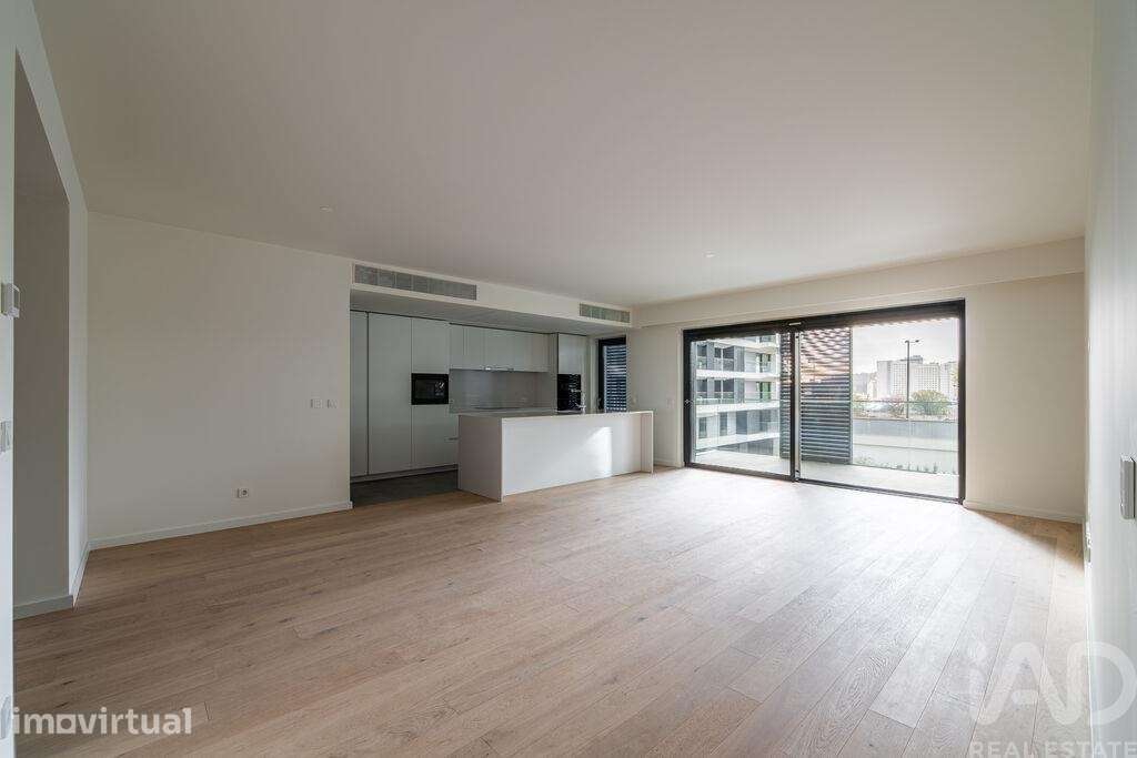 Apartamento T2 em Avenidas Novas - Grande imagem: 2/22