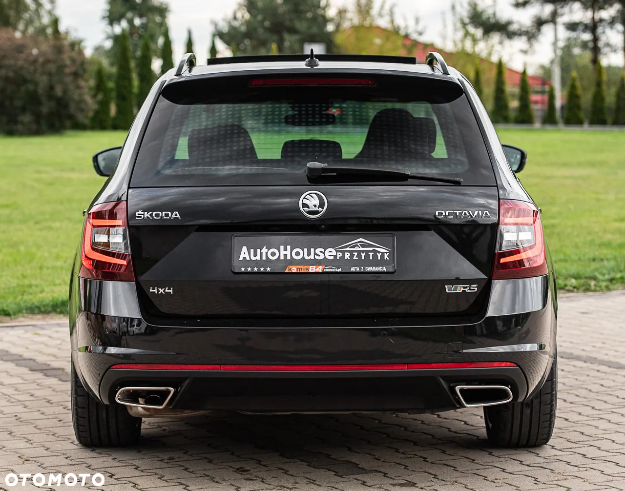 Skoda Octavia Combi 2.0 TDI 4x4 DSG RS - 9