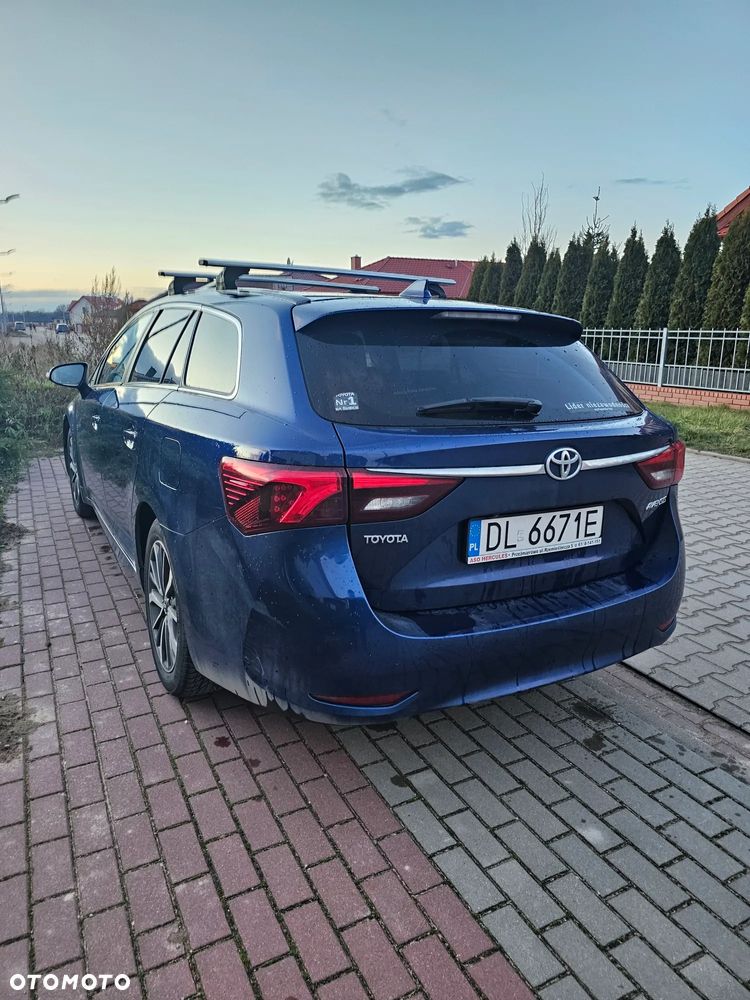 Toyota Avensis 2.0 D-4D Active Business - 1