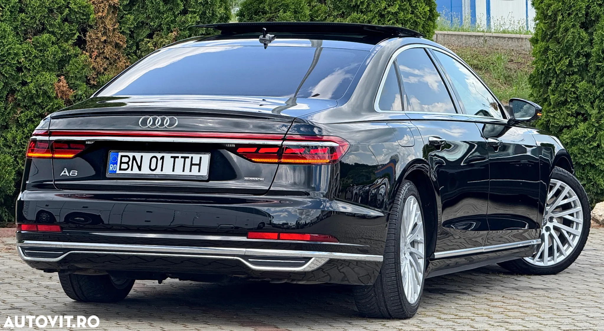 Audi A8 - 4
