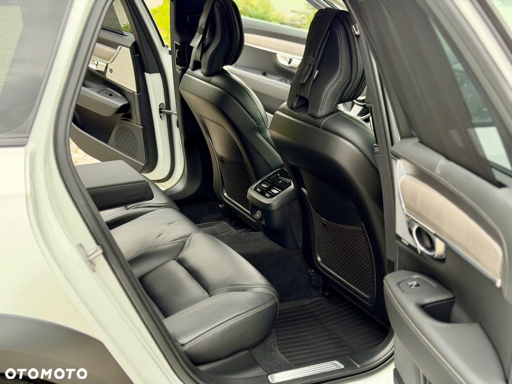 Volvo V90 Cross Country B5 D AWD Ultimate - 21