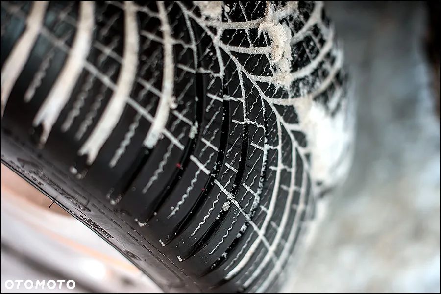 Mercedes-Benz Klasa A 180 (BlueEFFICIENCY) Urban - 15