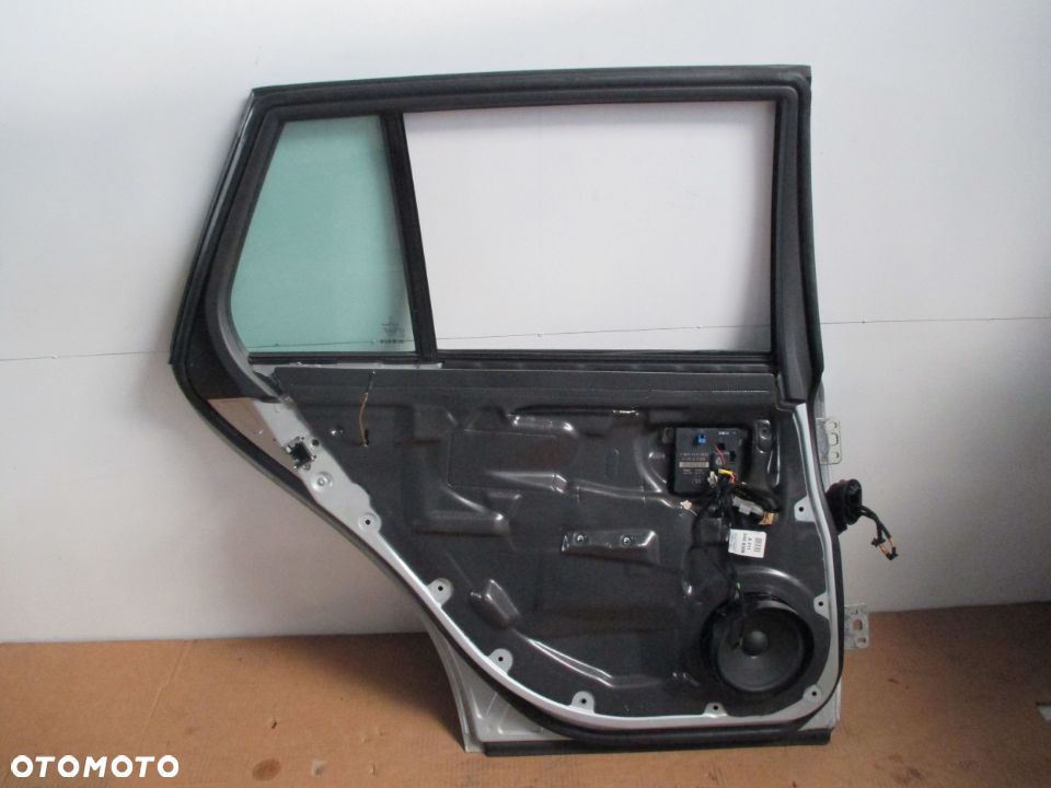MERCEDES E KLASA KOMBI W211 04R DRZWI LEWE TYŁ - 2