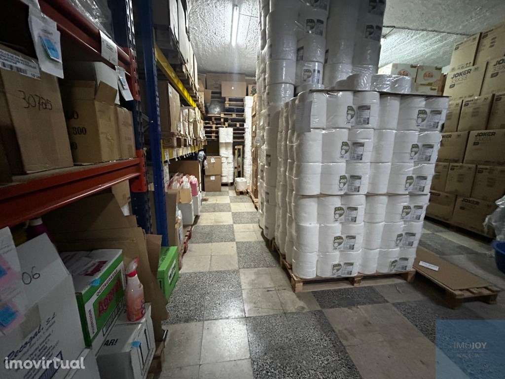 Armazém em Portimão - Grande imagem: 4/11