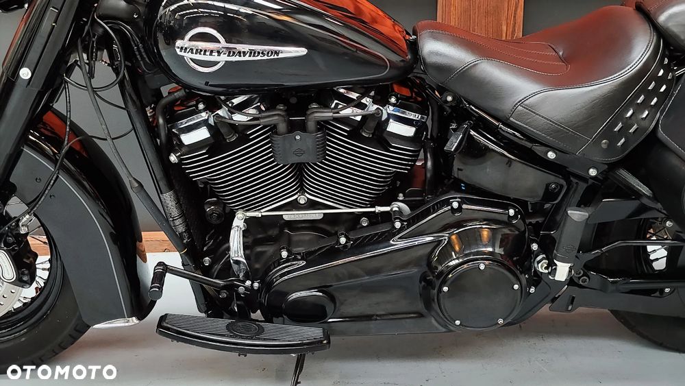 Harley-Davidson Softail Heritage Classic - 25
