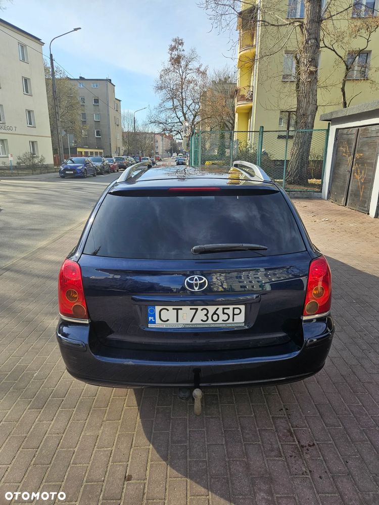 Toyota Avensis 1.8 VVT-i Combi - 6