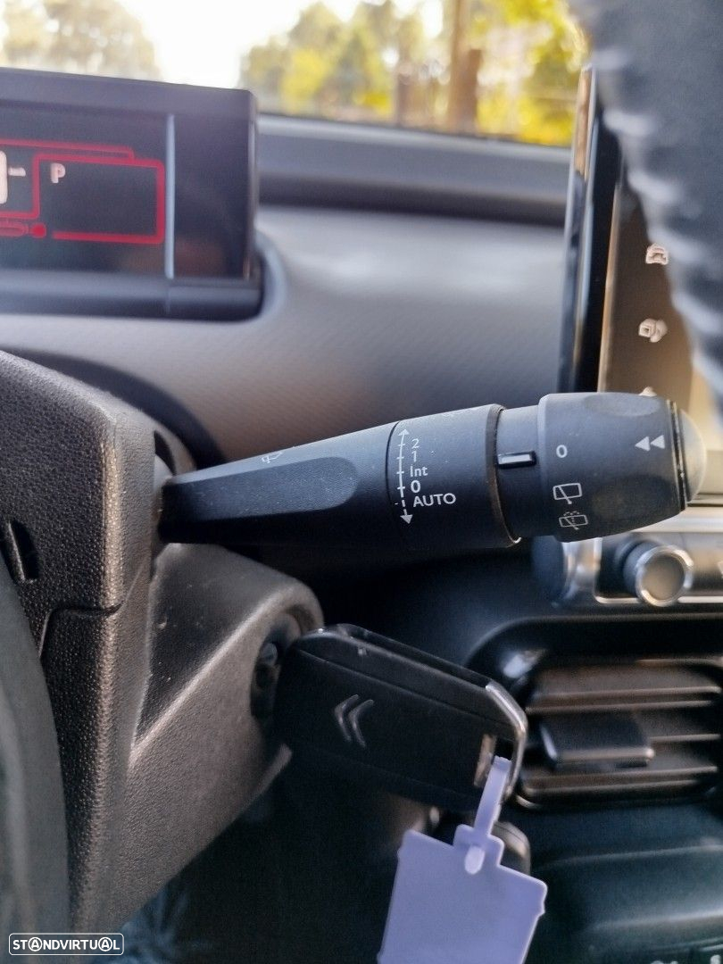 Citroën C4 Cactus 1.2 PureTech Shine EAT6 - 28
