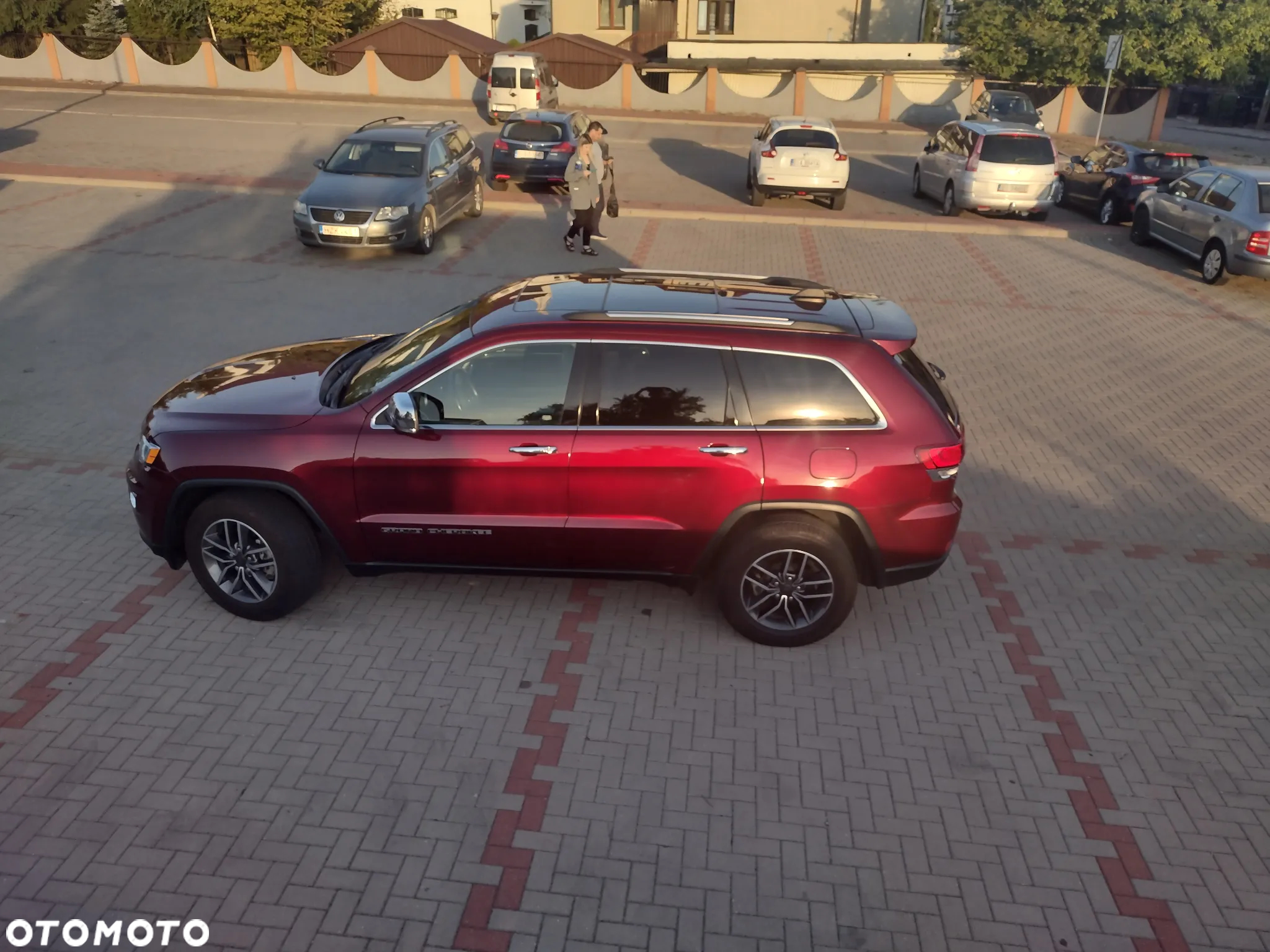 Jeep Grand Cherokee - 9